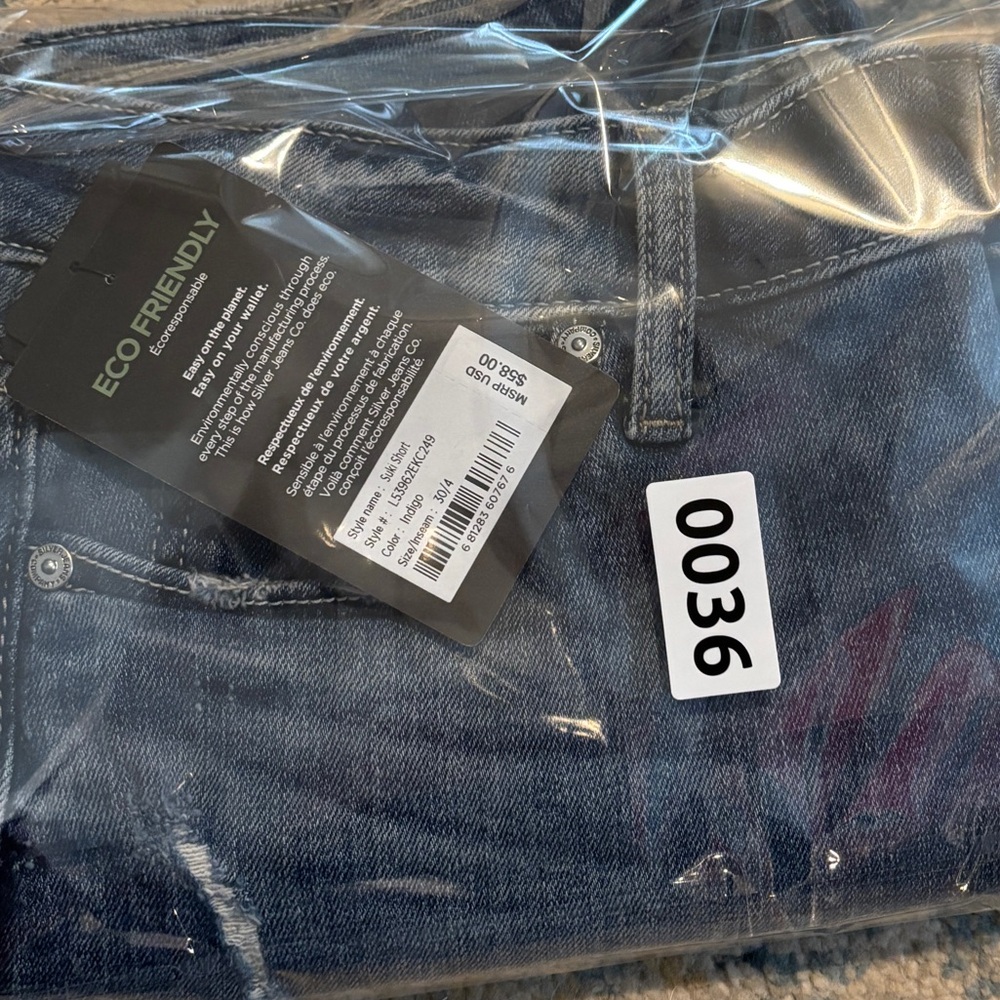 Silver Jeans Women's Suki Short Sz 30, 4” Rolled Inseam - Picture 10 of 10